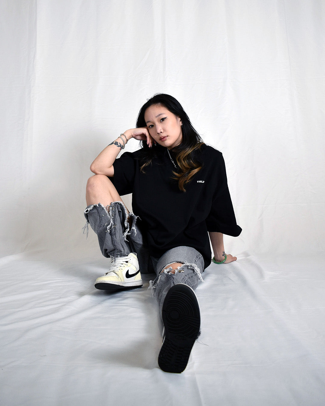 VALNCIA Black Cropped Chrome Tee — “Chained Heart”
