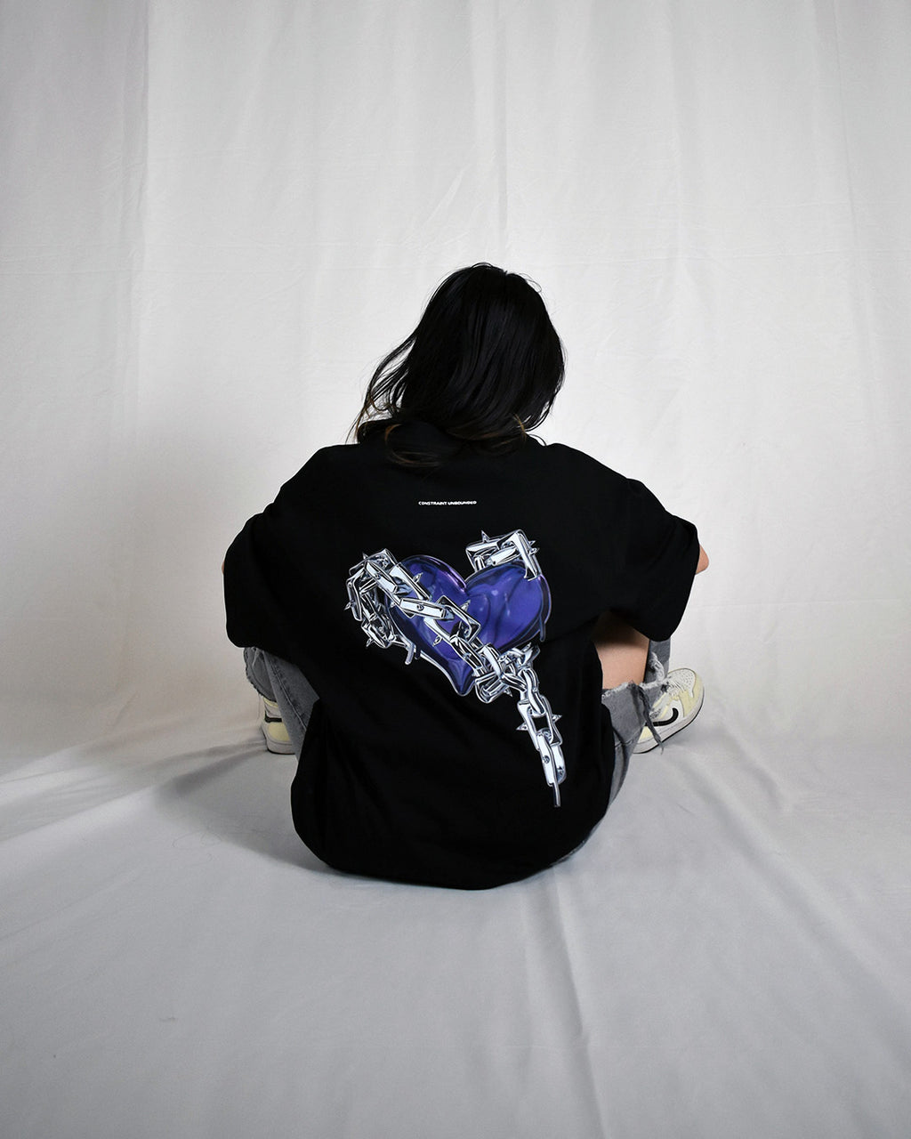 VALNCIA Black Cropped Chrome Tee — “Chained Heart”