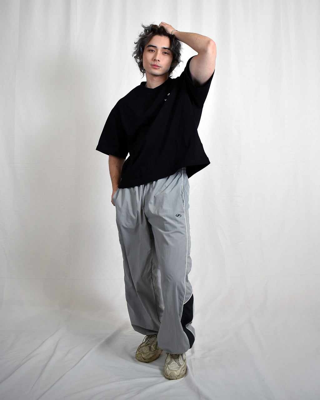 VALNCIA Black Cropped Chrome Tee — “Chained Heart”