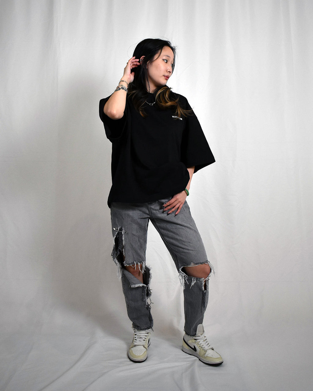 VALNCIA Black Cropped Chrome Tee — “Chained Heart”